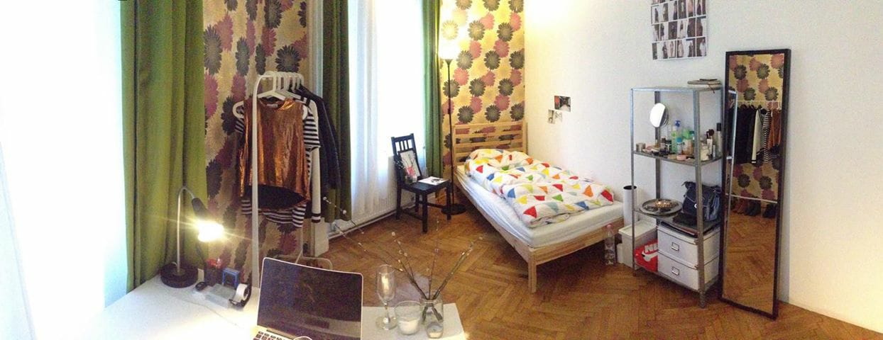 Budapest Eladó  Családi ház  Budapest Eladó  Családi ház  