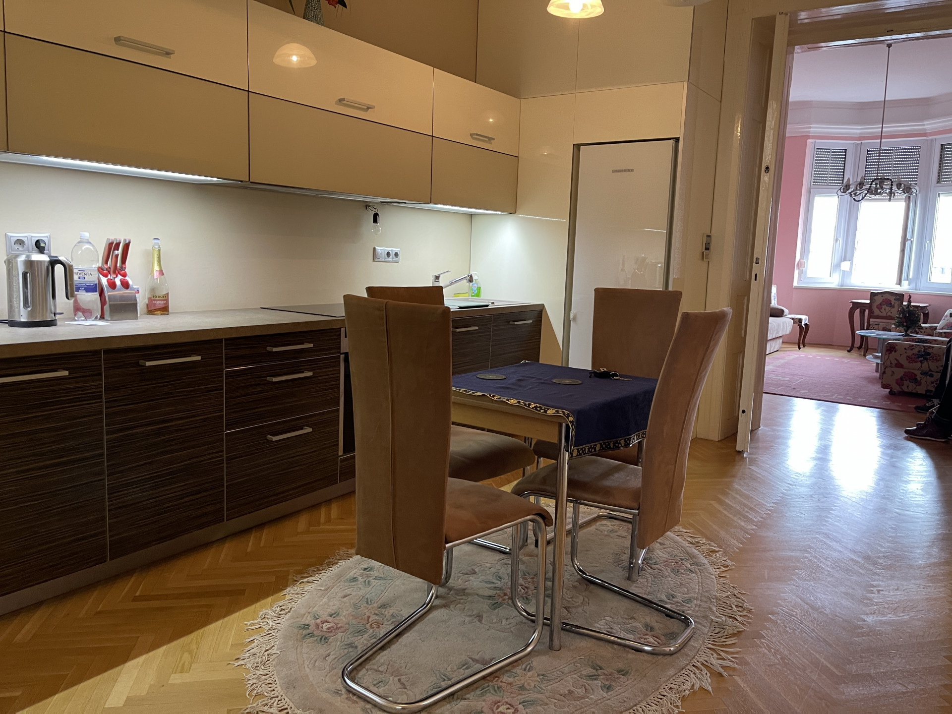 Budapest Eladó  Lakás  Budapest Eladó  Lakás  