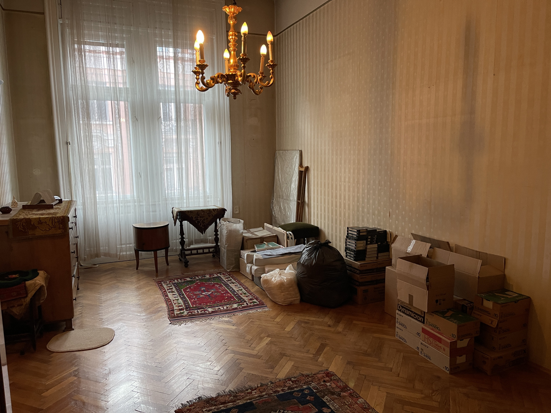 Budapest Eladó  Családi ház  Budapest Eladó  Családi ház  