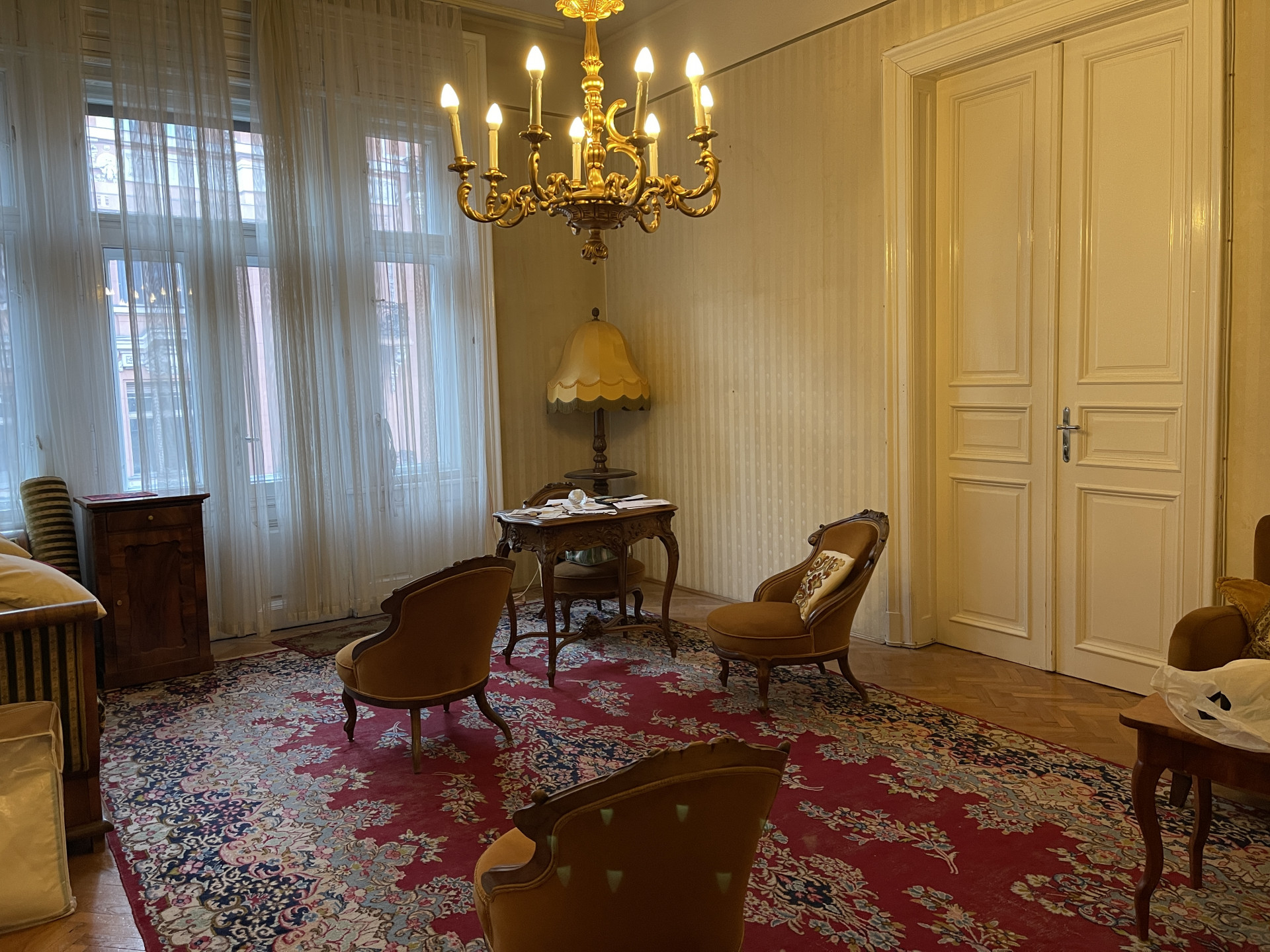 Budapest Eladó  Családi ház  Budapest Eladó  Családi ház  