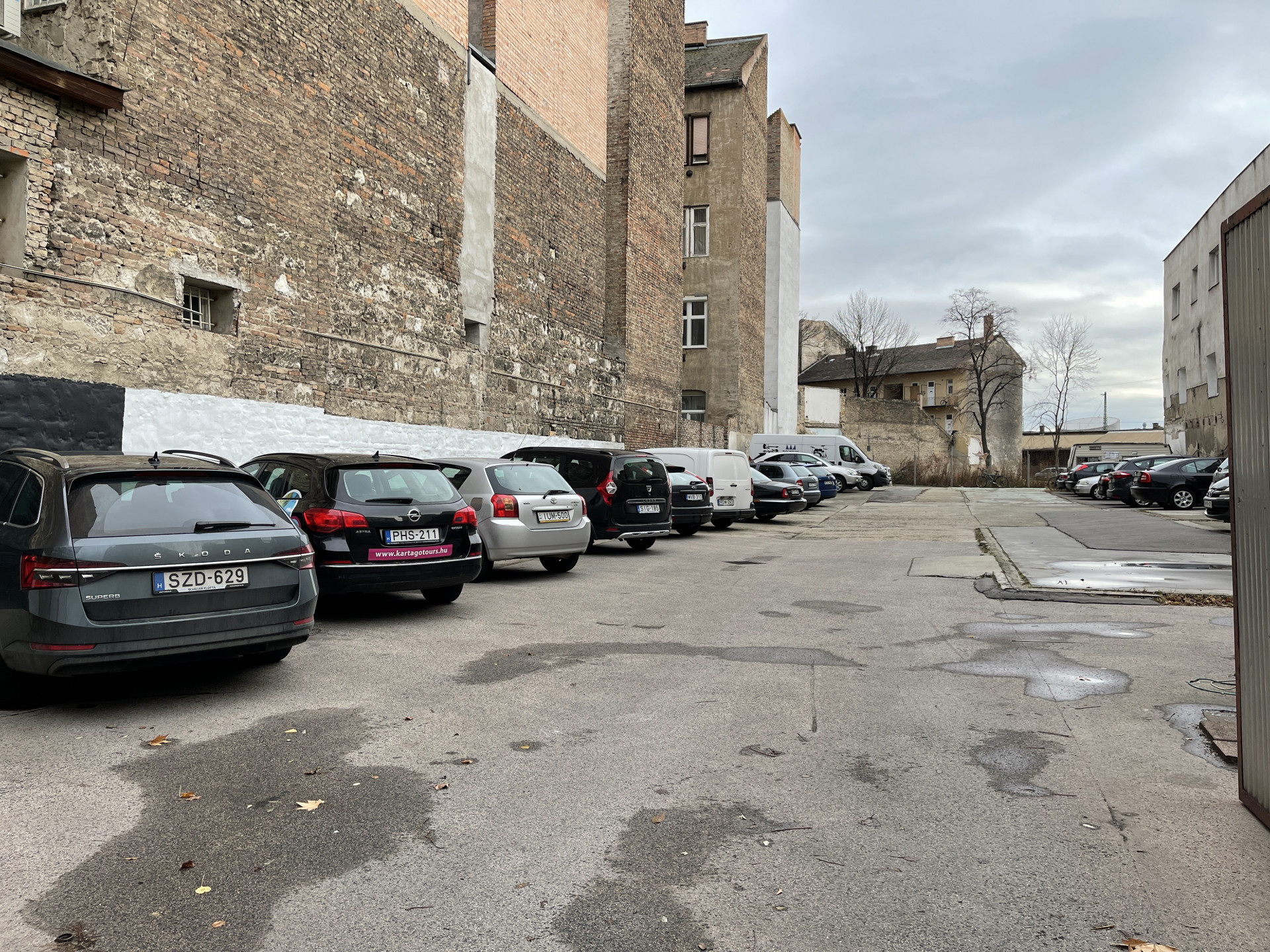 Budapest Eladó  Családi ház  Budapest Eladó  Családi ház  