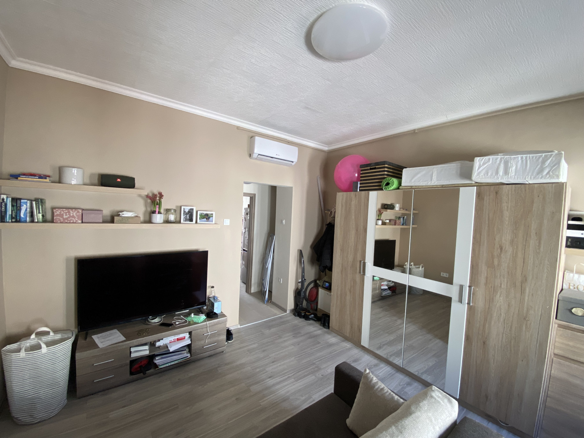 Budapest Eladó  Lakás  Budapest Eladó  Lakás  