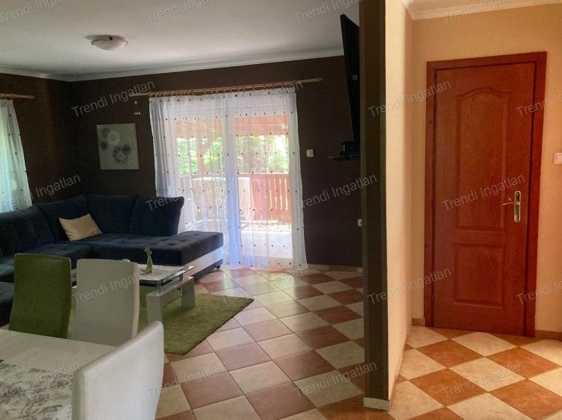 Tét Eladó  Családi ház  Tét Eladó  Családi ház Győr-Moson-Sopron megye 