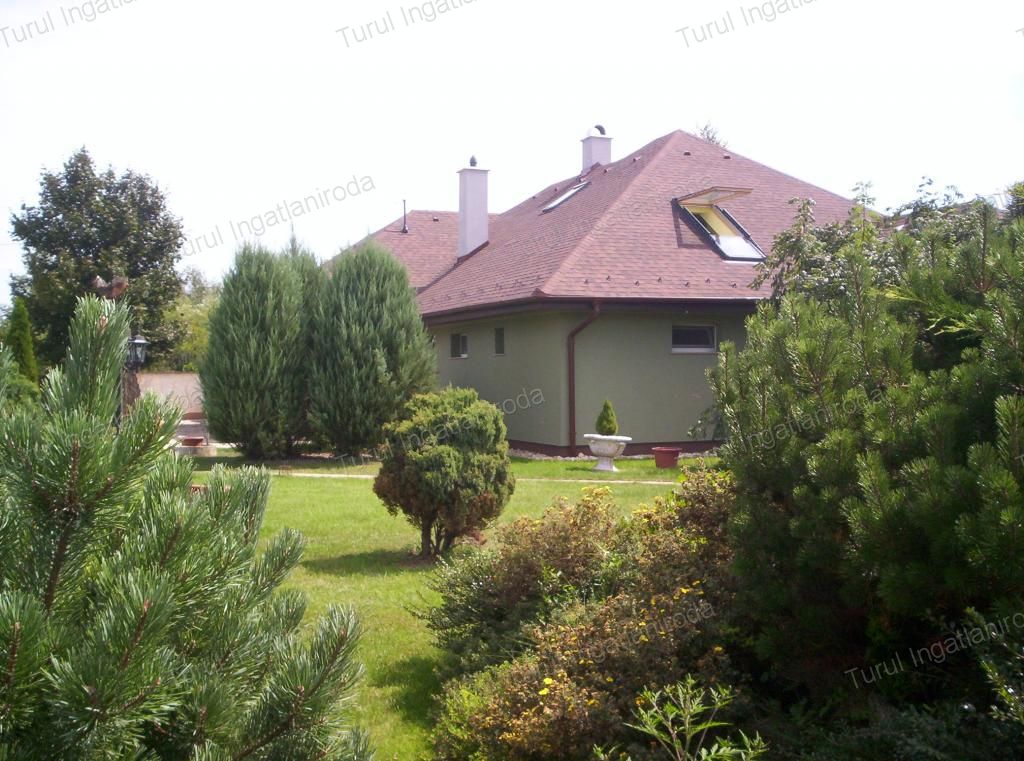 Komárom Eladó  Családi ház  Komárom Eladó  Családi ház Komárom-Esztergom megye 