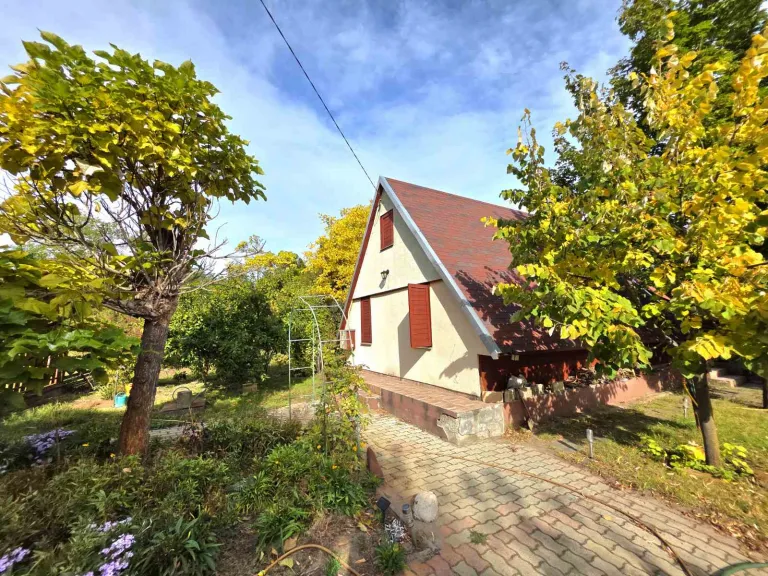 Tápiószentmárton Eladó  Üdülő/nyaraló  Tápiószentmárton Eladó  Üdülő/nyaraló Pest megye 