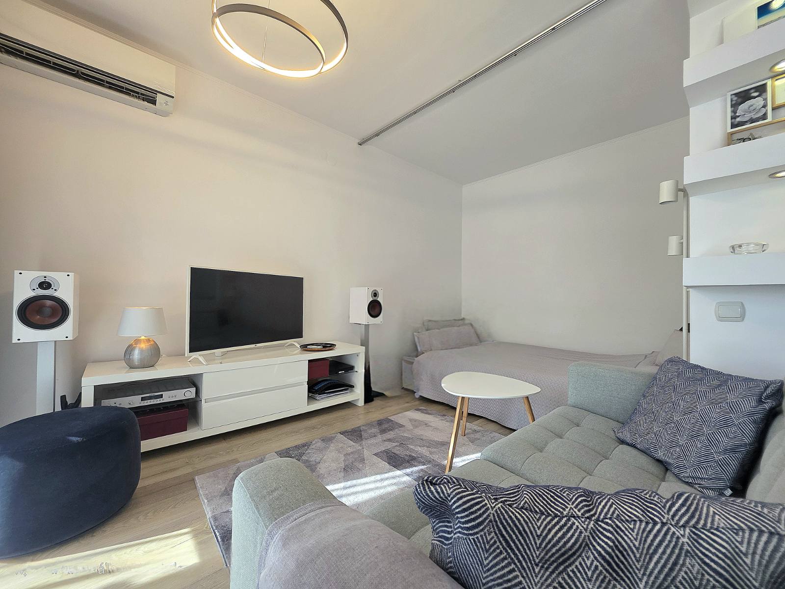 Budapest Eladó  Lakás  Budapest Eladó  Lakás  