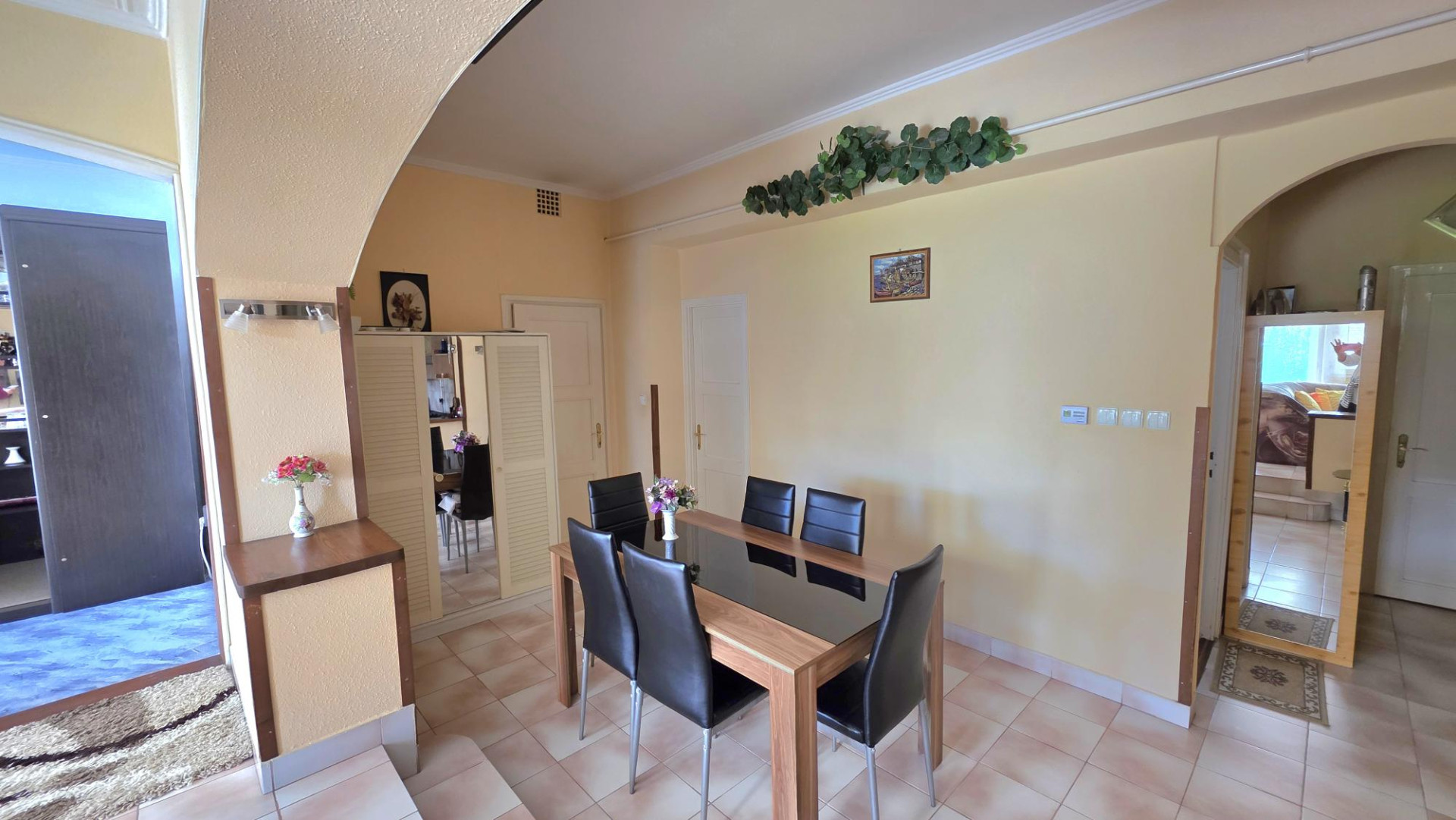 Budapest Eladó  Lakás  Budapest Eladó  Lakás  