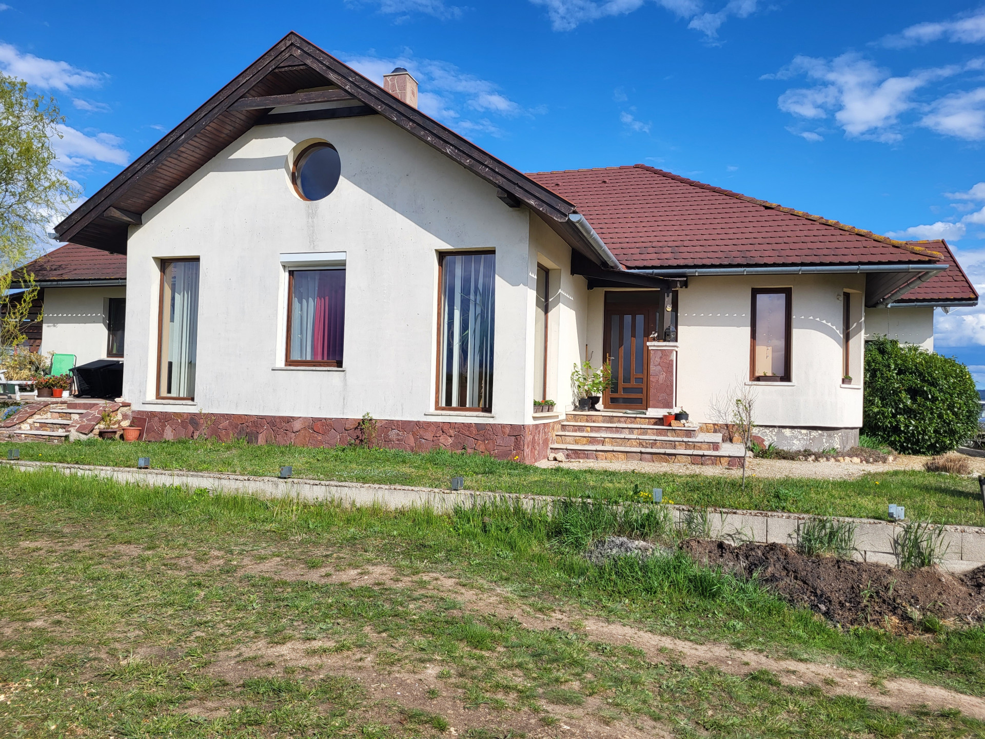 Tapolca Eladó Családi ház