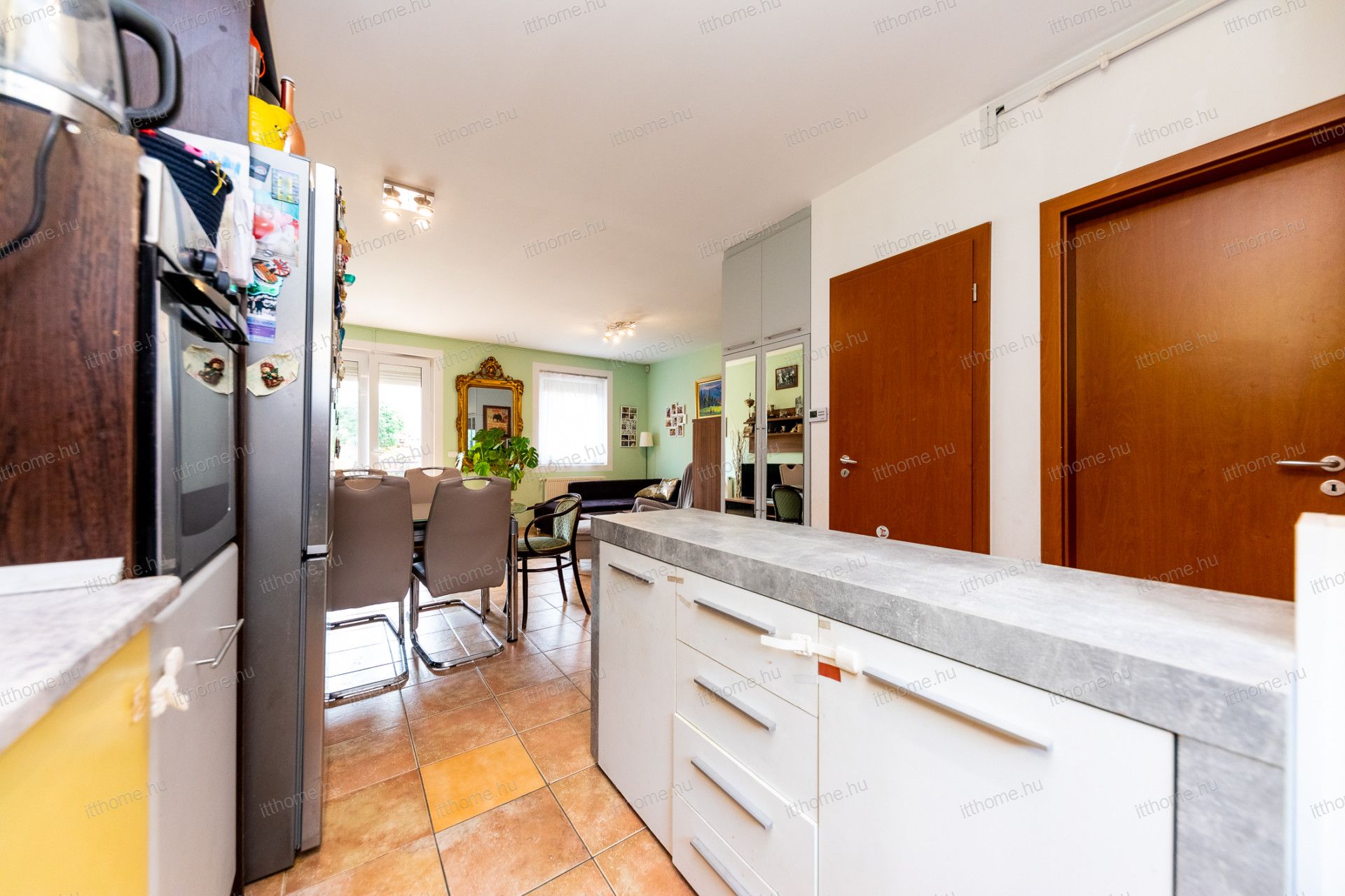 Budapest Eladó  Családi ház  Budapest Eladó  Családi ház  