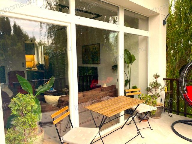 Budapest Eladó  Családi ház  Budapest Eladó  Családi ház  