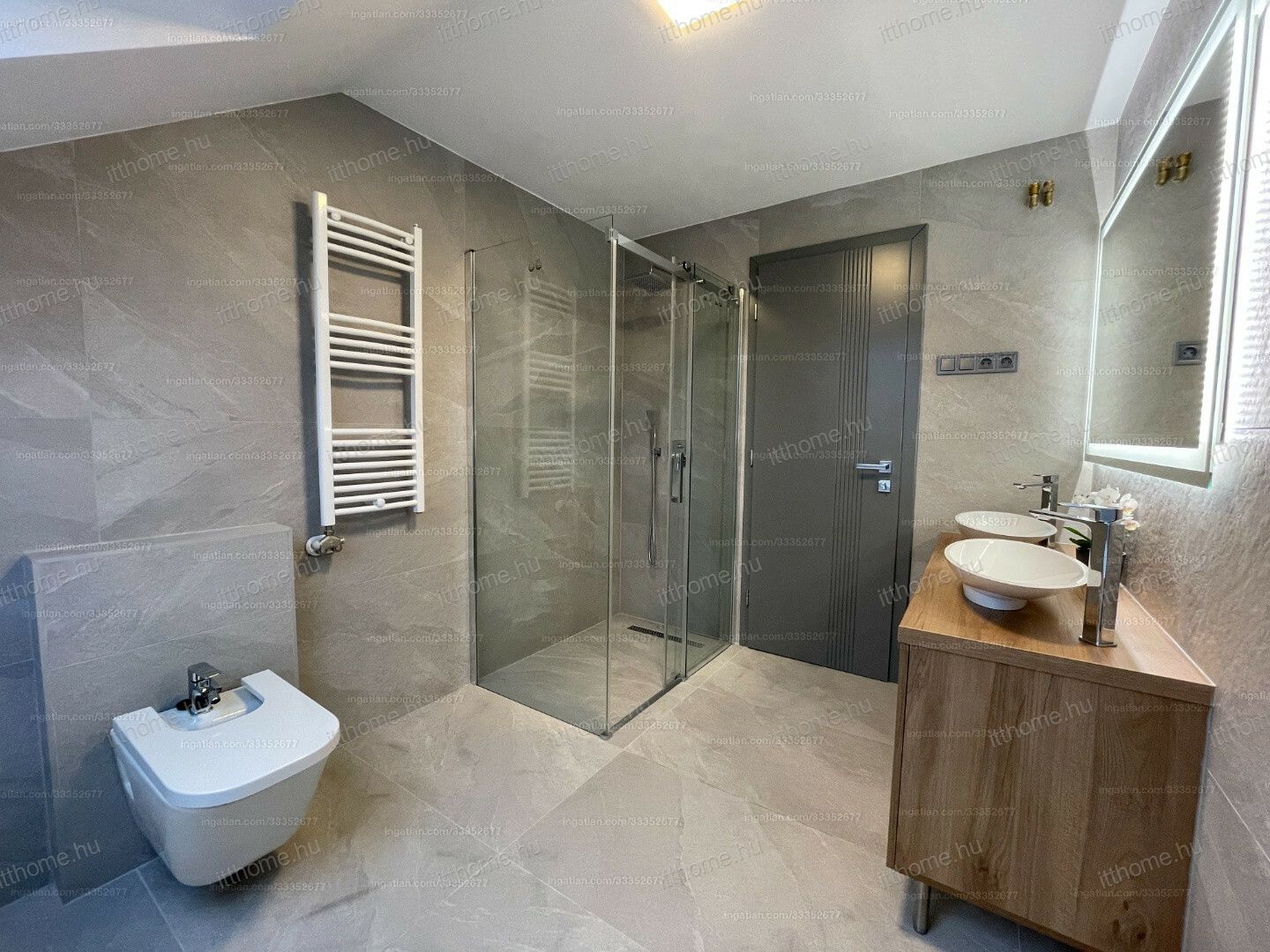 Budapest Eladó  Családi ház  Budapest Eladó  Családi ház  